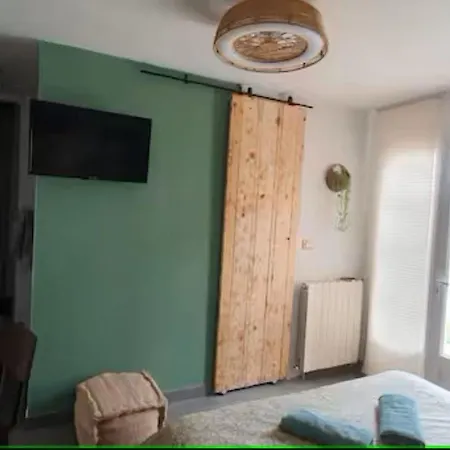 Апартаменты Le Petit Nid Champetre *